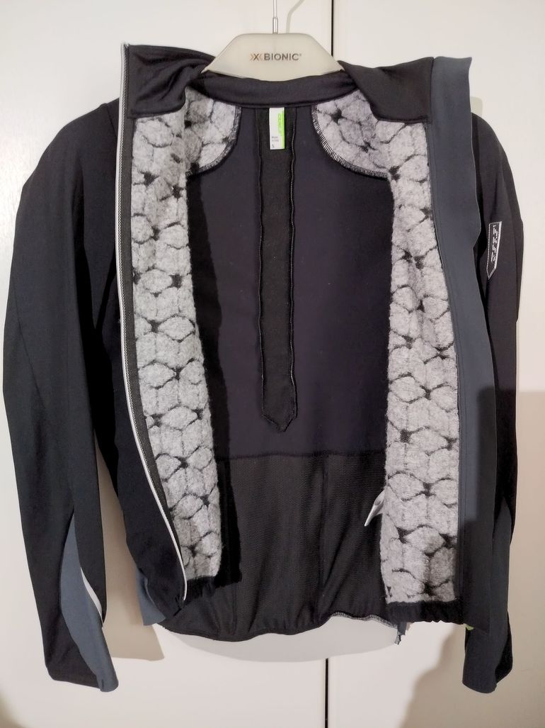 Used Q36.5 Air Insulation Jacket 2022 bike — image 3 of 4
