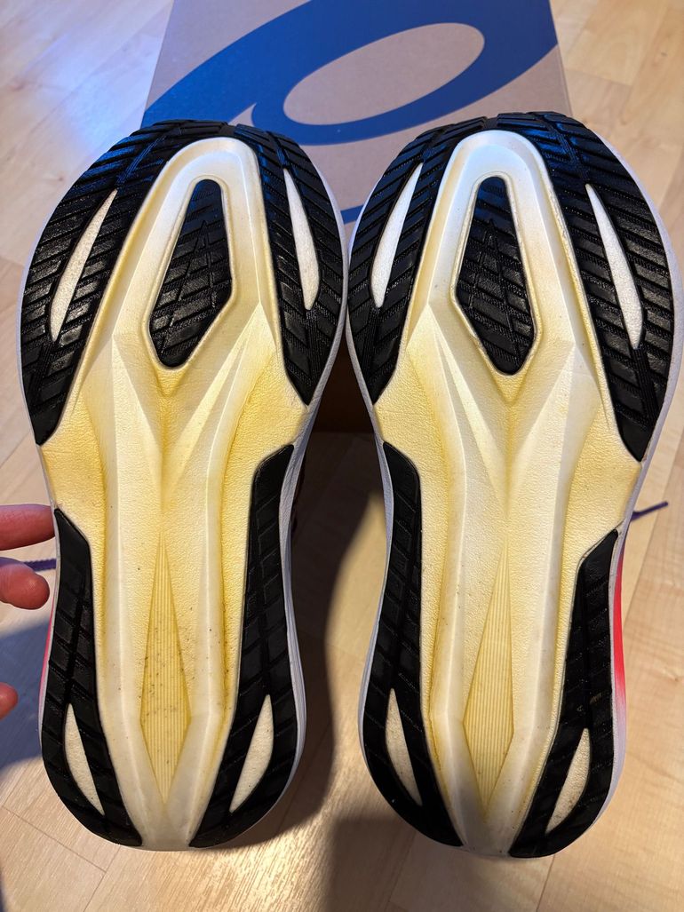 Brugt asics Megablast 2025 bike — billede 7 af 12