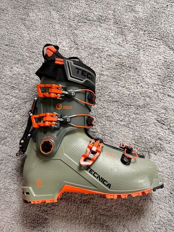 Gebrauchtes zero G scout 2025 Skiing & Skitouring