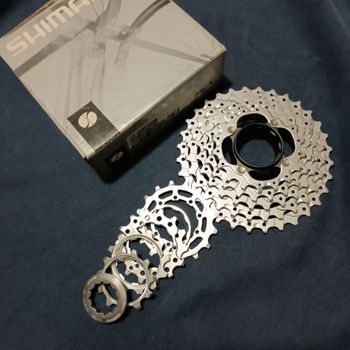 Used Shimano Cassetta pignoni  Deore XT CS-M770 9 velocità 11-32 bike — image 5 of 5