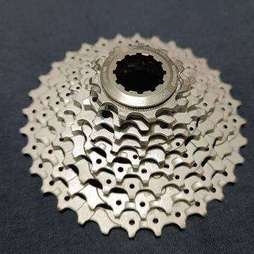 Gebrauchtes Shimano Cassetta pignoni Deore XT CS-M770 9 velocità 11-32 Drivetrain & Pedals