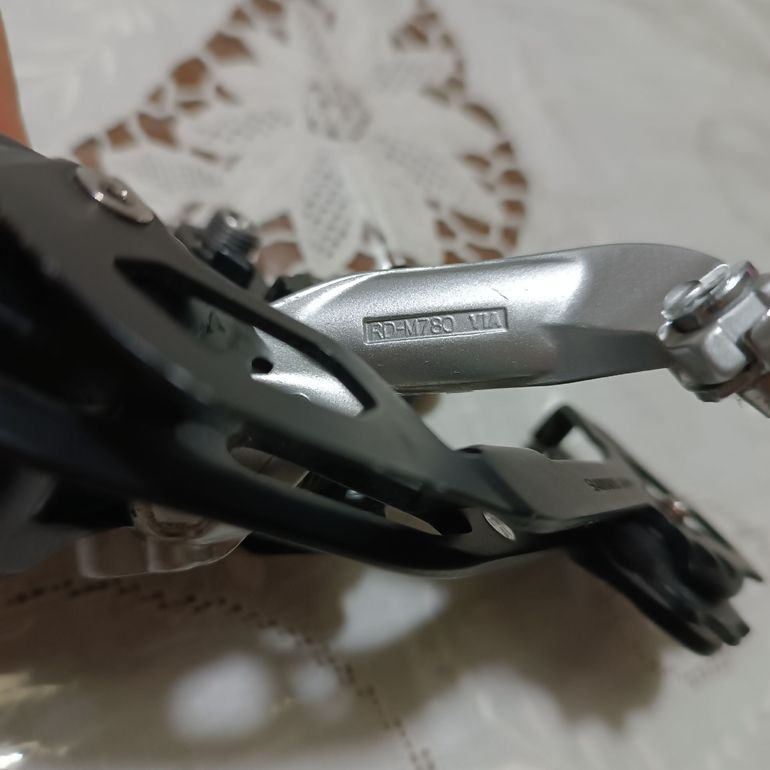 Used Shimano Cambio XT RD-M780 Shadow 10V bike — image 2 of 5