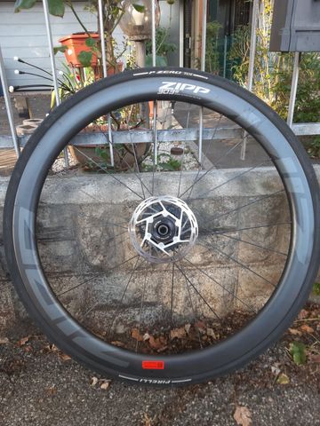 Brugt Zipp zip 303 s anno 2025 2025 bike — billede 2 af 6