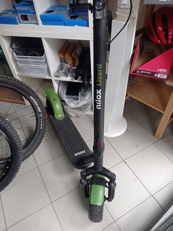 NILOX Monopattino Lizard 2024 bike usato — immagine 4 di 6