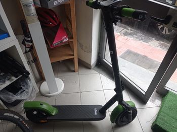 NILOX Monopattino Lizard 2024 bike usato — immagine 2 di 6