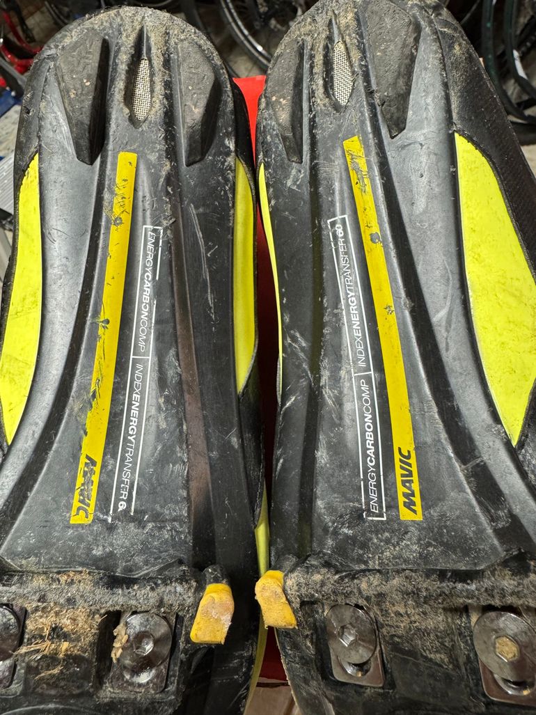 Used Mavic Cosmic Elite 46 2020 bike — image 2 of 7