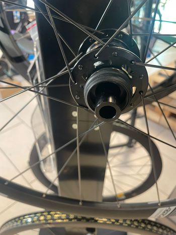 Brugt FSA AGX i25 Wheelset 29" bike — billede 10 af 10