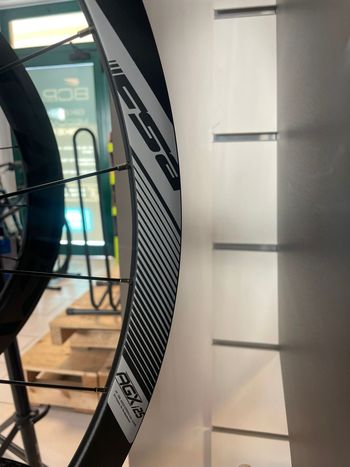 Brugt FSA AGX i25 Wheelset 29" bike — billede 3 af 10