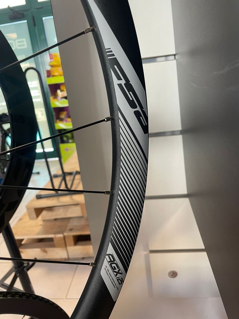 Brugt FSA AGX i25 Wheelset 29" bike — billede 5 af 10