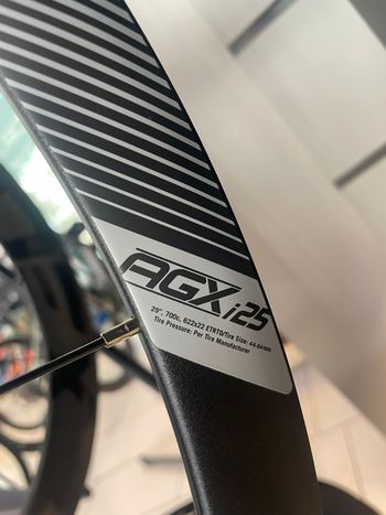 Brugt FSA AGX i25 Wheelset 29" bike — billede 4 af 10