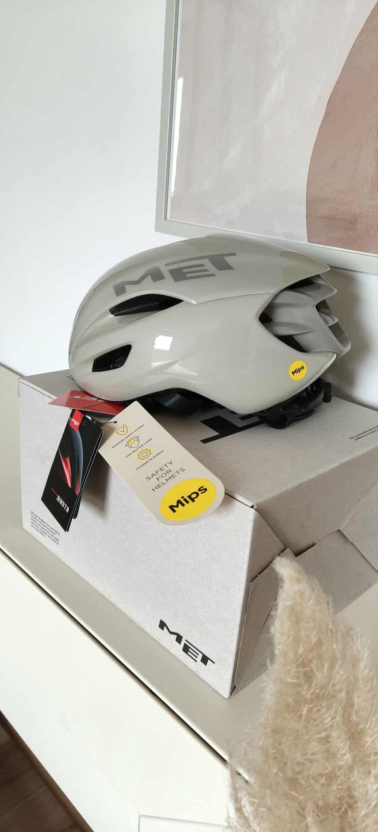MET Manta MIPS Helmet 2025 bike usato — immagine 6 di 10