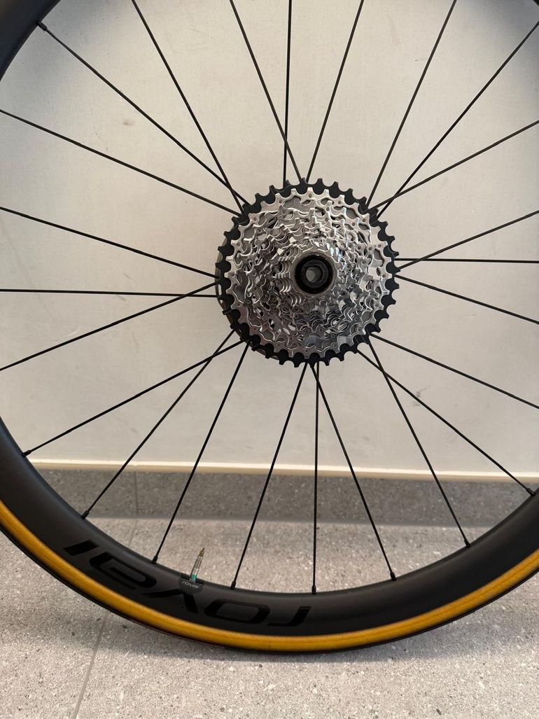 Used Roval alpinist clx II 2023 bike — image 11 of 12