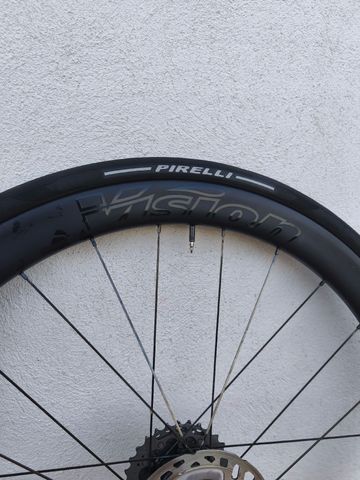 Used Vision Metron SL 45 Disc 2024 bike — image 3 of 13
