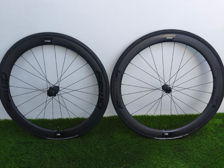 Brugt FFWD Tyro 45 carbon disc 2024 bike — billede 3 af 10