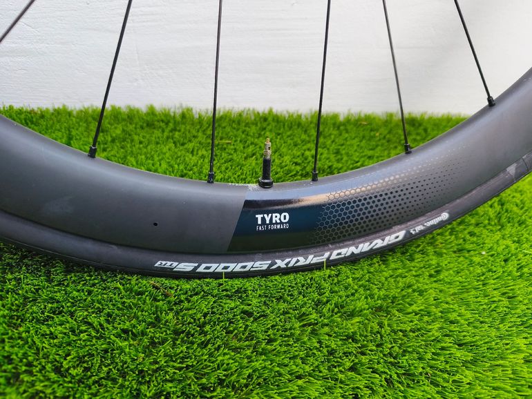 Brugt FFWD Tyro 45 carbon disc 2024 bike — billede 5 af 10