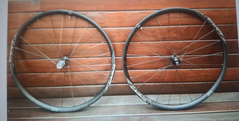 Used Michelin Ruedas Miche Alu Graff 2023 bike — image 1 of 9