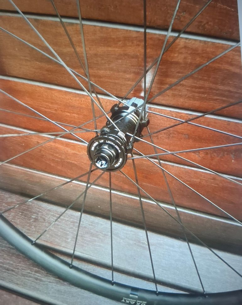Used Michelin Ruedas Miche Alu Graff 2023 bike — image 5 of 9