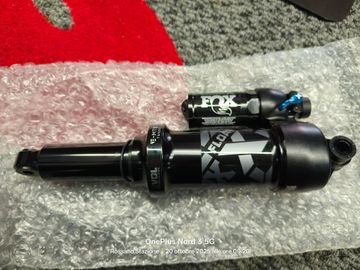 Used Fox Float x Performance, Evol, Lsr, 2 pos., 230 x 65, Nuovo smontato da bici nuova 2024 Rear Suspension