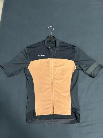 Used Cube maglia manica corta Cube tg.s 2024 bike — image 2 of 3