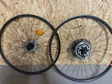Used Massi black gold bike — image 2 of 13