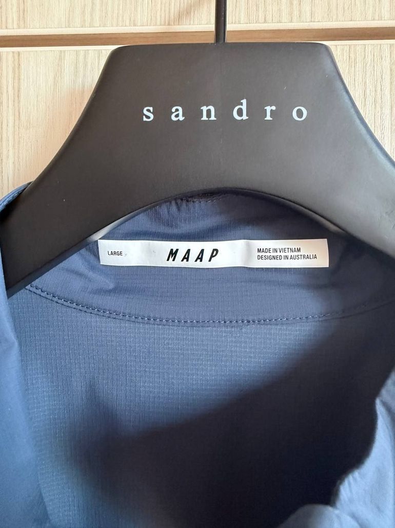 Used MAAP Flow Jacket 2025 bike — image 4 of 8