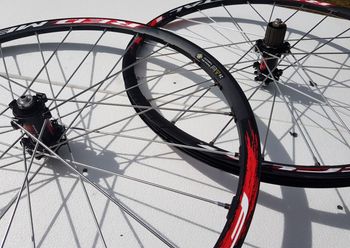 Used Fulcrum Red Metal 1 XL 26" MTB Wheelset 2012 Wheels