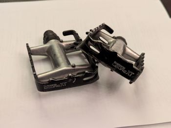 Shimano, Pedali