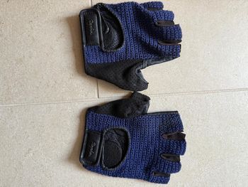 Używany Rapha Guanti Gloves 2023 Cycling Clothing