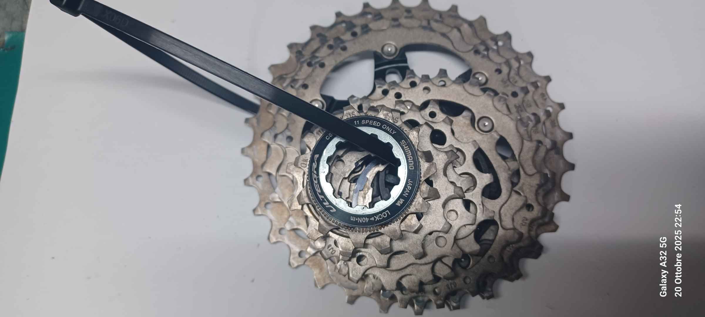 Cassette Shimano Ultegra CS-6800 11s 11-23T - Équipements vélos Cassette Shimano Ultegra CS-6800 11s 11-23T - Équipements vélos