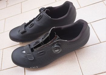 Used Fizik Tempo Overcurve R5 Cycling Shoes