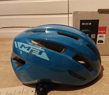MET Miles MIPS Helmet 2024 bike usato — immagine 2 di 4