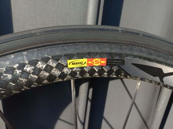 Brugt Mavic Cosmic Ultimate 40 Disc Wheelset 2017 bike — billede 5 af 5