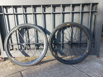 Gebrauchtes Mavic Cosmic Ultimate 40 Disc Wheelset 2017 bike — Bild 1 von 5