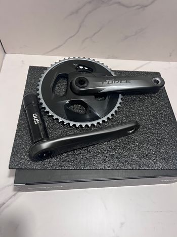Sram, Guarnitura  Force 12v