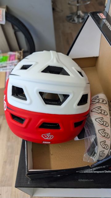 Used 6d helmets Casco ATB 1t 2024 bike — image 3 of 5