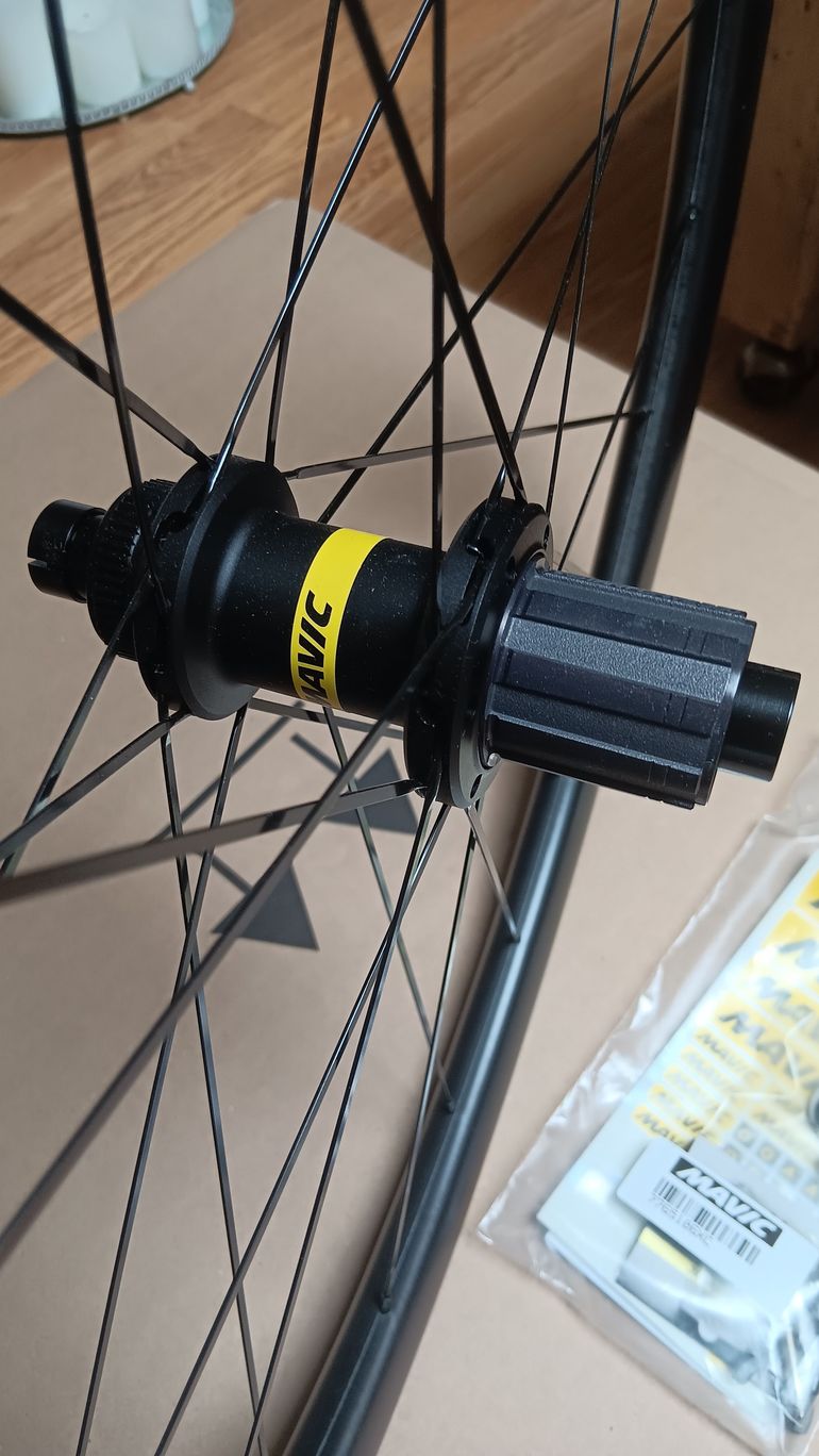 Brugt Mavic Cosmic SL 32 Disc Rear Wheel 2025 bike — billede 2 af 5