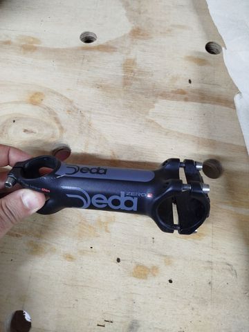 Deda strada 2022 bike d'occasion — image 2 sur 3