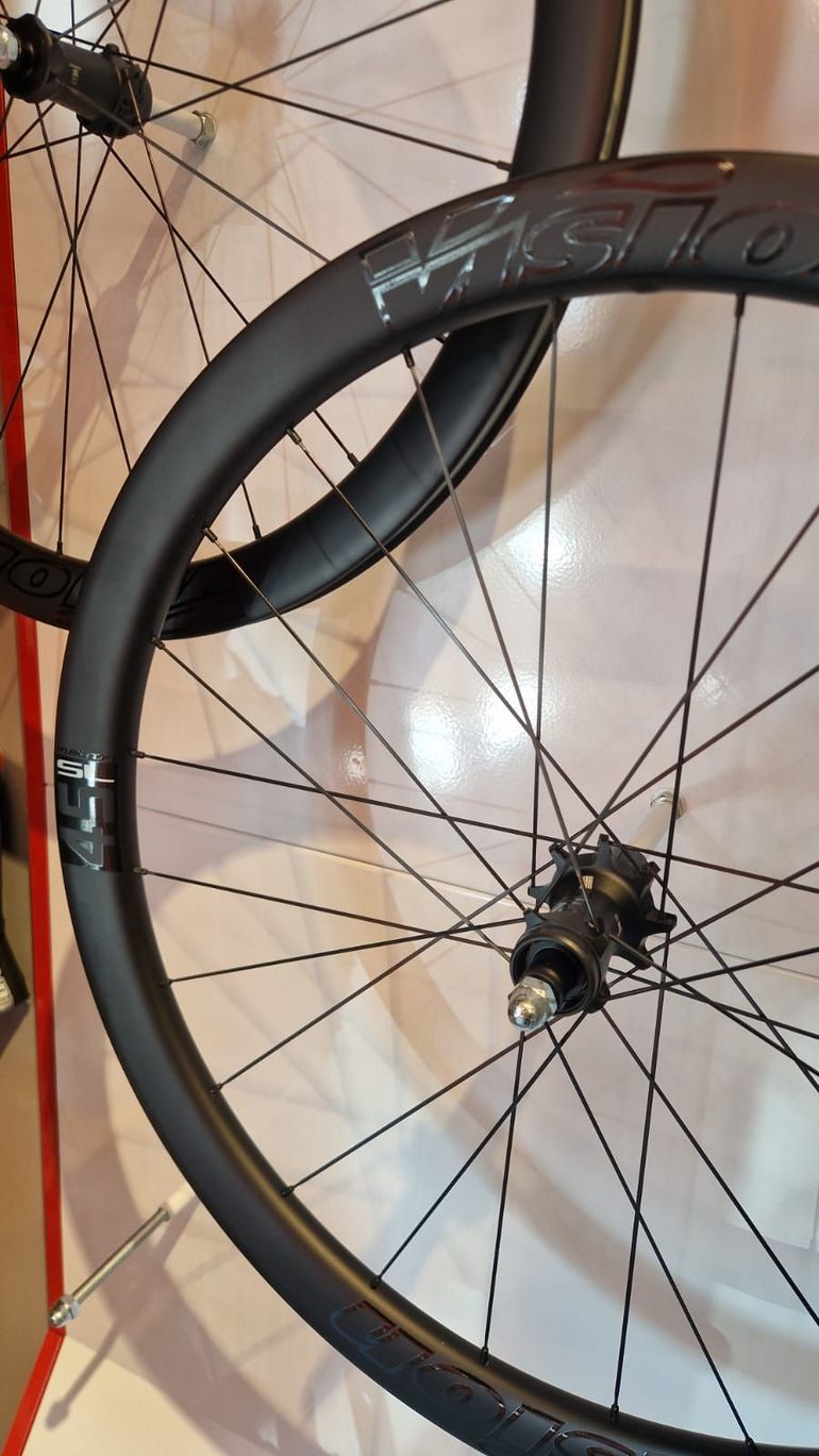 Used Vision Metron 45 SL 2025 bike — image 4 of 5