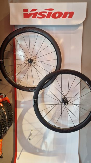 Used Vision Metron 45 SL 2025 bike — image 2 of 5