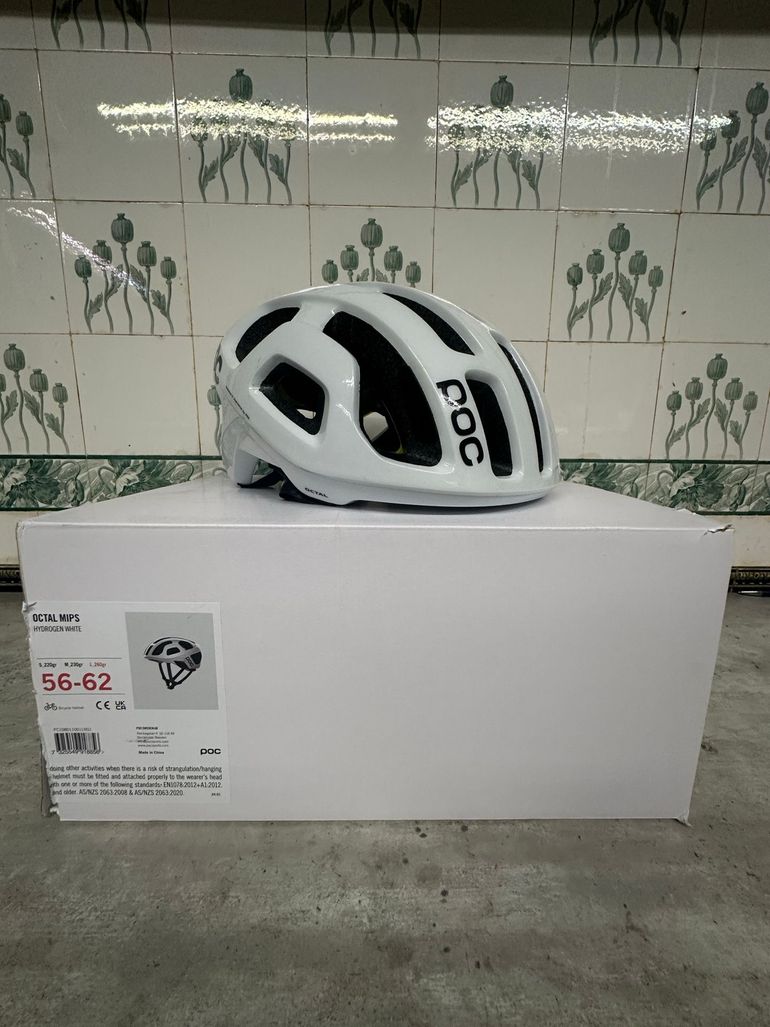 Used POC Octal x MIPS 2025 bike — image 1 of 2