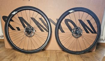 Used Novatec Thirty N30 Alloy Wheelset with tubes, tires and discs 2020 Wheels