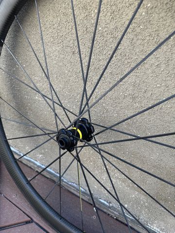 Used Mavic Ksyrium Pro Carbon SL UST bike — image 8 of 11