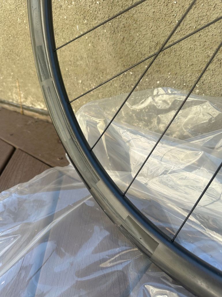 Used HED. Emporia GC3 Performance bike — image 5 of 12