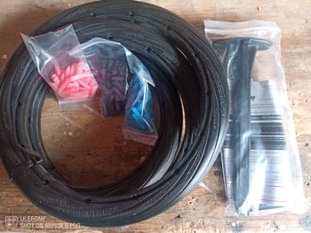 Used Tannus Pneumatici Airless  700x28c 2024 bike — image 3 of 4