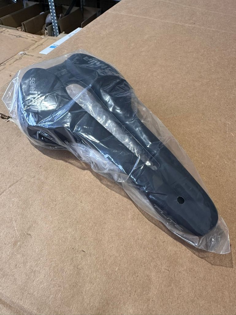 Used Selle Italia Flite SF Boost Carbon 2025 bike — image 3 of 4