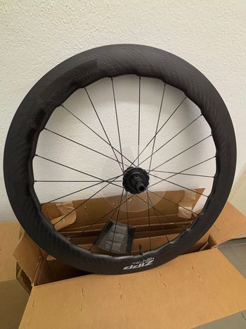 Used Zipp 454 NSW 2024 bike — image 6 of 8