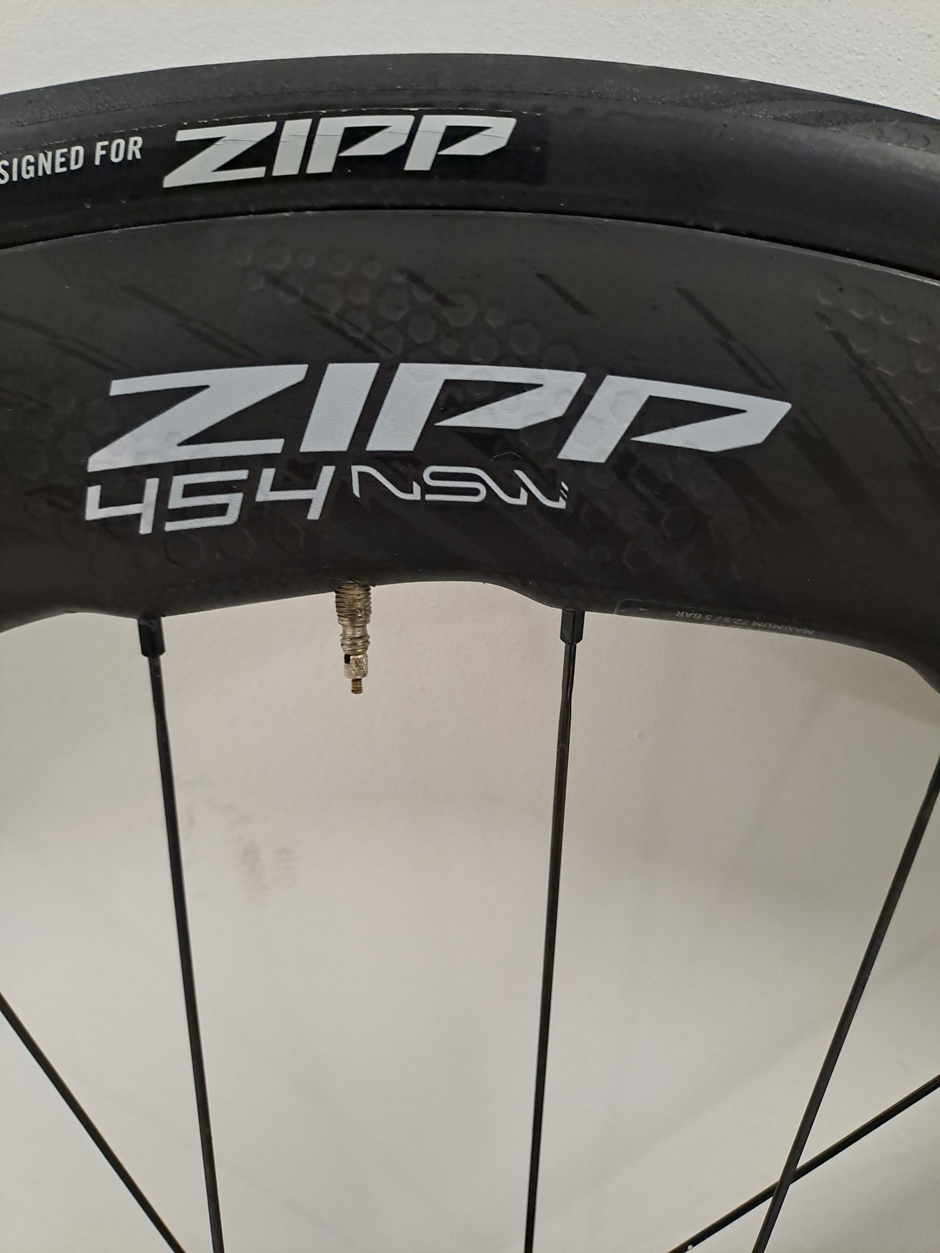 Used Zipp 454 NSW SRAM XDR – € 2.800 | buycycle