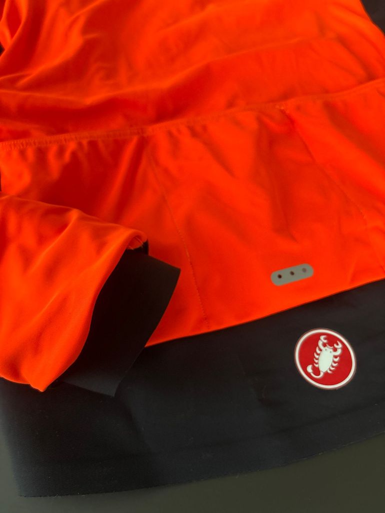 Used Castelli Alpha RoS 2 Jacket 2024 bike — image 6 of 6