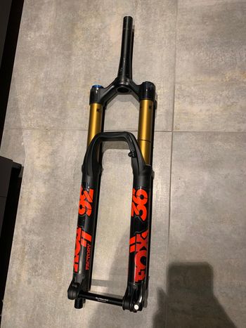 FOX 36 FACTORY 29/27.5+ 160mm 2025 Fox 36 Float Podium Gold