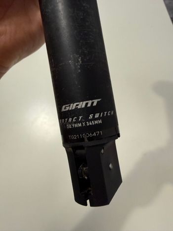 Used Giant Giant Dropper Seatpost 2022 bike — image 3 of 8
